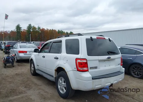 2008 Ford Escape Xlt z USA, uszkodzony, nr VIN 1FMCU931X8KE58795